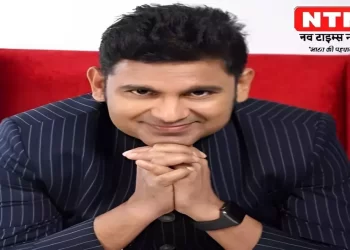 Versatile Writer Manoj Muntashir