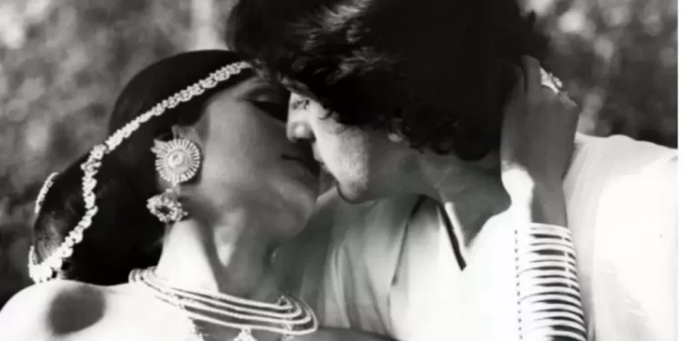 Simi Garewal had bold scenes