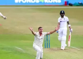 गेंदबाज