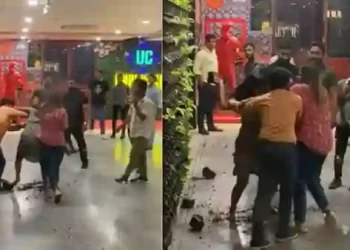 युवतियों