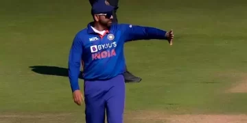 क्रिकेटर