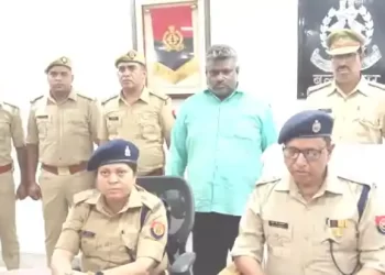 महिला कर्मी