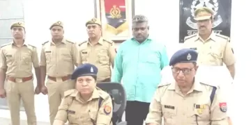 महिला कर्मी