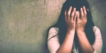 नाबालिग बेटी