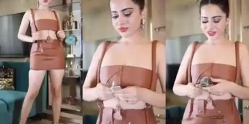 Stylish mini skirt