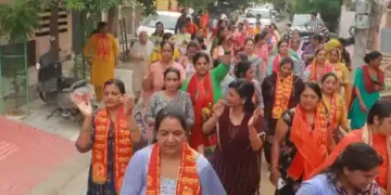 दिव्य ज्योति जाग्रति संस्थान की ओर से सोमवार को दूसरी संध्या फेरी का आयोजन