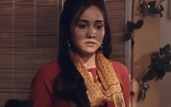 कैरी शर्मा (आशी सिंह)