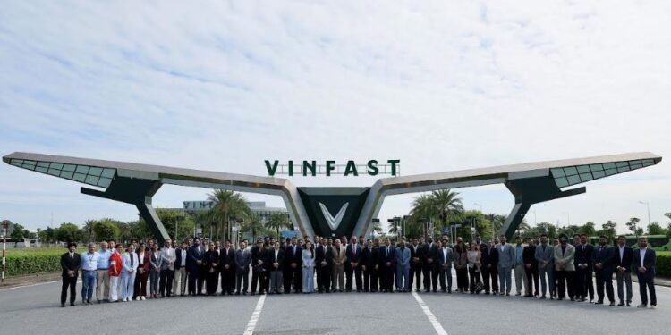 VinFast India Signs Letters of Intent with First 50+ E-Motorcycle Dealers, Expanding Network To 15 States and 34 Cities